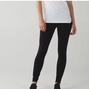 Lululemon Wunder Under 28” Size 6